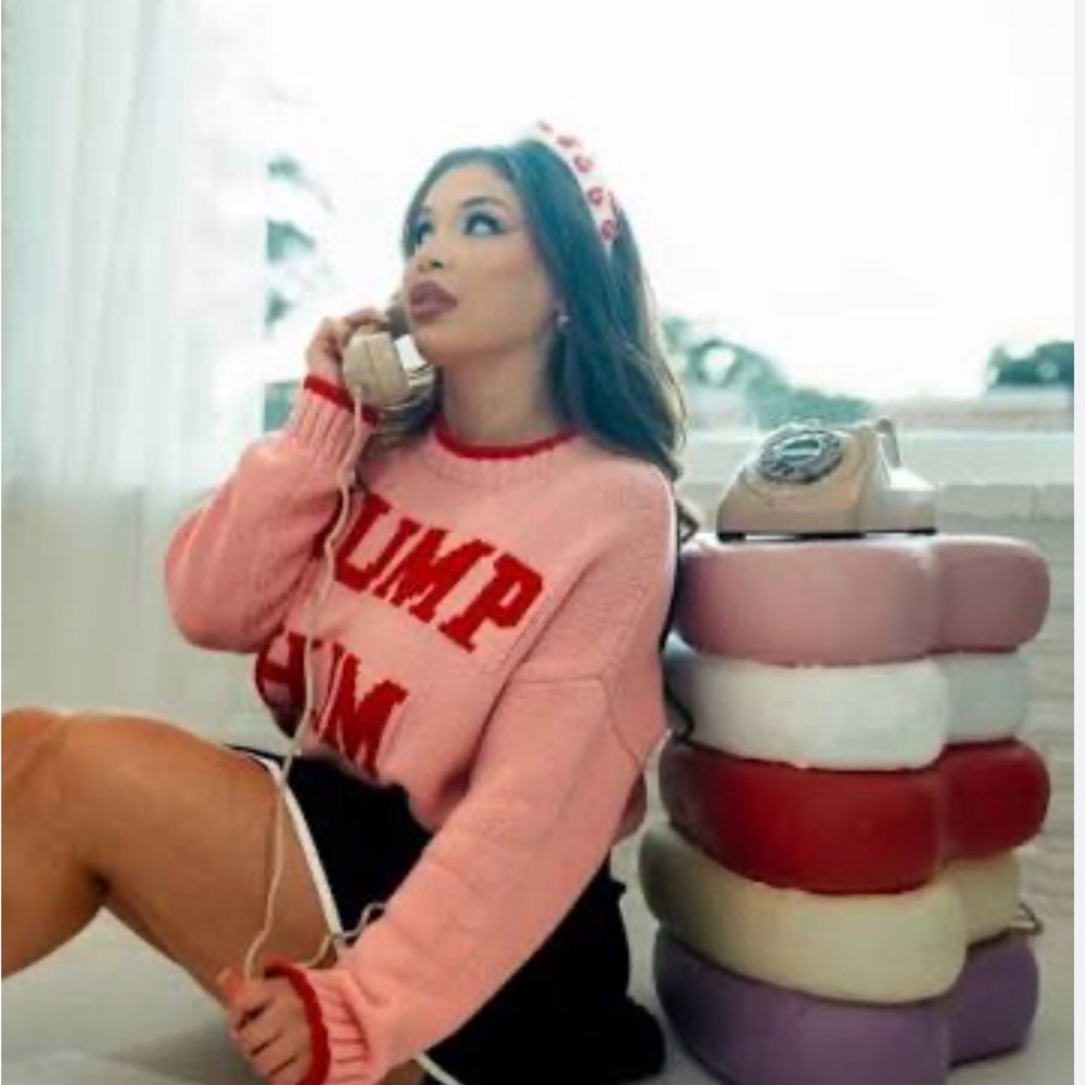 Sincerely Jules Pink & Red VIRAL DUMP HIM Sweater Size Medium - Picture 3 of 7